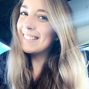 Meet your Posher, Alyssen